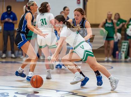 Thumbnail 2 in Hamilton Southeastern vs. Valparaiso (IHSAA 4A Frankfort Semi-State) photogallery.