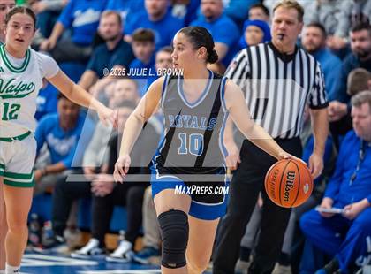 Thumbnail 2 in Hamilton Southeastern vs. Valparaiso (IHSAA 4A Frankfort Semi-State) photogallery.
