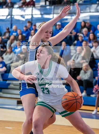 Thumbnail 3 in Hamilton Southeastern vs. Valparaiso (IHSAA 4A Frankfort Semi-State) photogallery.