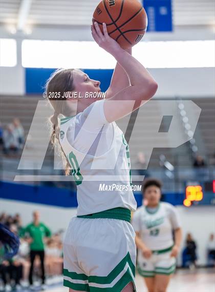 Thumbnail 2 in Hamilton Southeastern vs. Valparaiso (IHSAA 4A Frankfort Semi-State) photogallery.