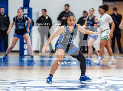 Thumbnail 2 in Hamilton Southeastern vs. Valparaiso (IHSAA 4A Frankfort Semi-State) photogallery.