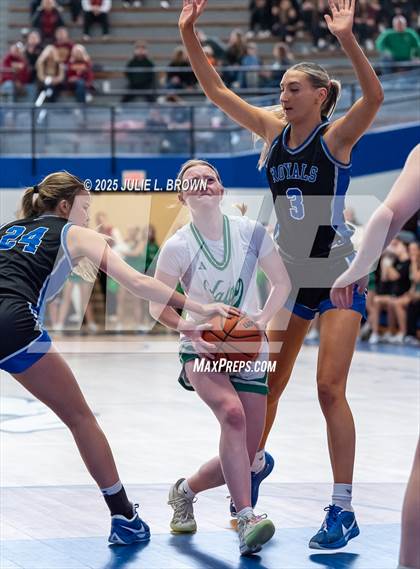 Thumbnail 1 in Hamilton Southeastern vs. Valparaiso (IHSAA 4A Frankfort Semi-State) photogallery.