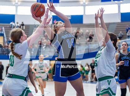 Thumbnail 3 in Hamilton Southeastern vs. Valparaiso (IHSAA 4A Frankfort Semi-State) photogallery.