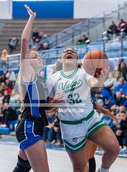 Thumbnail 2 in Hamilton Southeastern vs. Valparaiso (IHSAA 4A Frankfort Semi-State) photogallery.