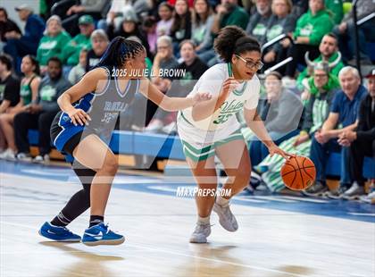 Thumbnail 3 in Hamilton Southeastern vs. Valparaiso (IHSAA 4A Frankfort Semi-State) photogallery.