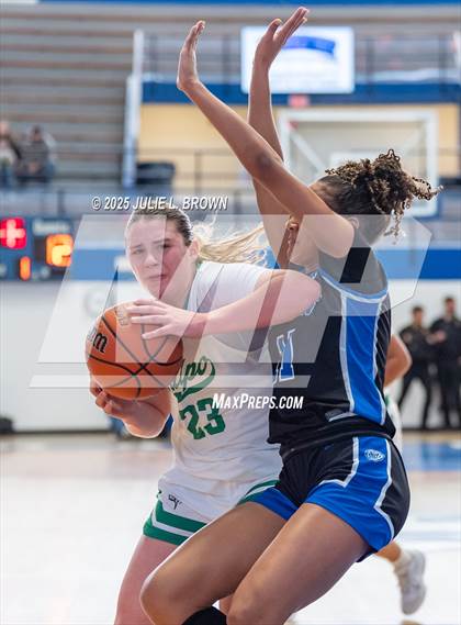 Thumbnail 1 in Hamilton Southeastern vs. Valparaiso (IHSAA 4A Frankfort Semi-State) photogallery.