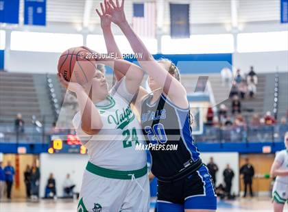 Thumbnail 3 in Hamilton Southeastern vs. Valparaiso (IHSAA 4A Frankfort Semi-State) photogallery.