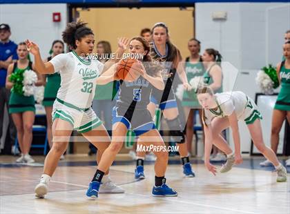Thumbnail 3 in Hamilton Southeastern vs. Valparaiso (IHSAA 4A Frankfort Semi-State) photogallery.