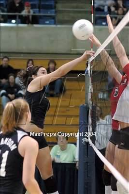 Thumbnail 1 in St. Francis vs. Casa Roble (Div. 3 semifinal) photogallery.