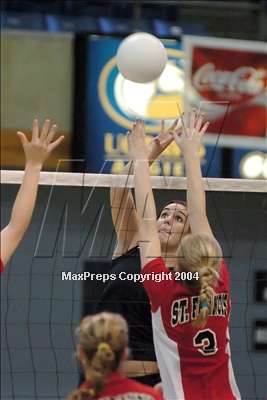 Thumbnail 2 in St. Francis vs. Casa Roble (Div. 3 semifinal) photogallery.