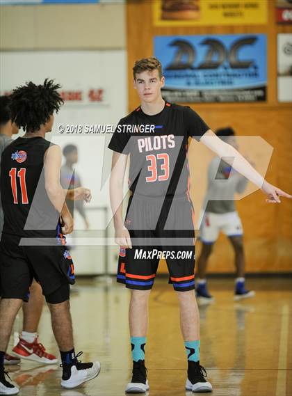 Thumbnail 3 in San Leandro vs. St. Joseph Notre Dame (Modesto Christian Holiday Hoops Classic) photogallery.