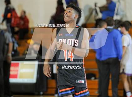 Thumbnail 1 in San Leandro vs. St. Joseph Notre Dame (Modesto Christian Holiday Hoops Classic) photogallery.