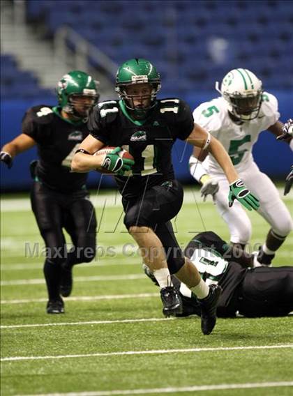 Thumbnail 2 in Brenham vs. Mayde Creek (Texas Football Classic) photogallery.