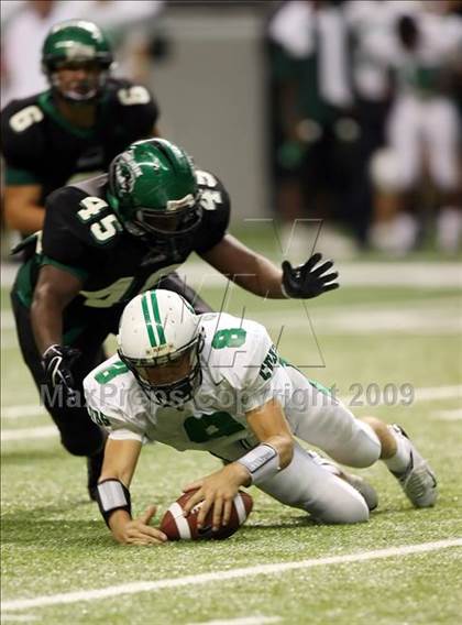 Thumbnail 3 in Brenham vs. Mayde Creek (Texas Football Classic) photogallery.