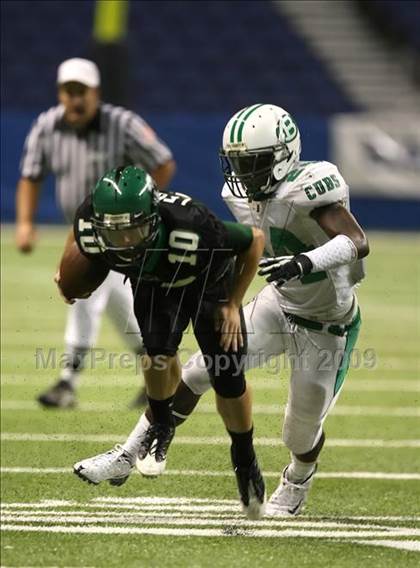 Thumbnail 2 in Brenham vs. Mayde Creek (Texas Football Classic) photogallery.