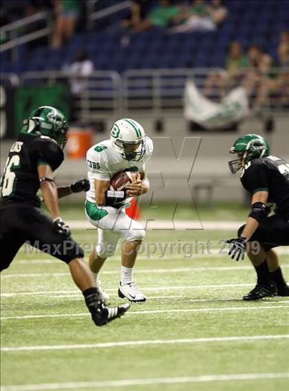 Thumbnail 2 in Brenham vs. Mayde Creek (Texas Football Classic) photogallery.