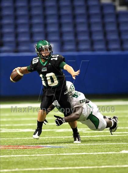 Thumbnail 2 in Brenham vs. Mayde Creek (Texas Football Classic) photogallery.
