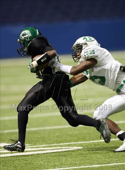 Thumbnail 2 in Brenham vs. Mayde Creek (Texas Football Classic) photogallery.