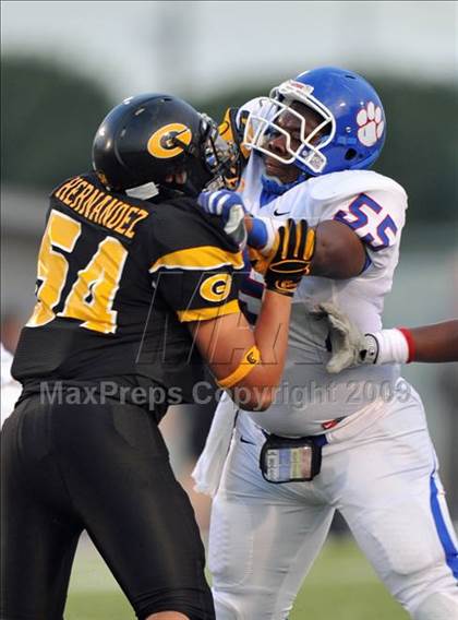 Thumbnail 1 in Duncanville @ Garland photogallery.