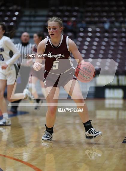 Thumbnail 2 in Morgan vs. Carbon (UHSAA 3A Semifinal) photogallery.