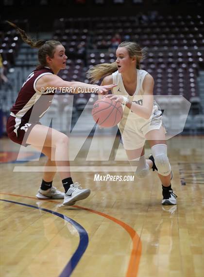 Thumbnail 3 in Morgan vs. Carbon (UHSAA 3A Semifinal) photogallery.
