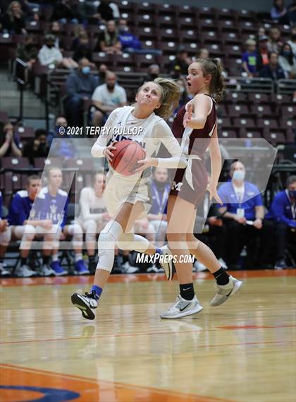Thumbnail 3 in Morgan vs. Carbon (UHSAA 3A Semifinal) photogallery.