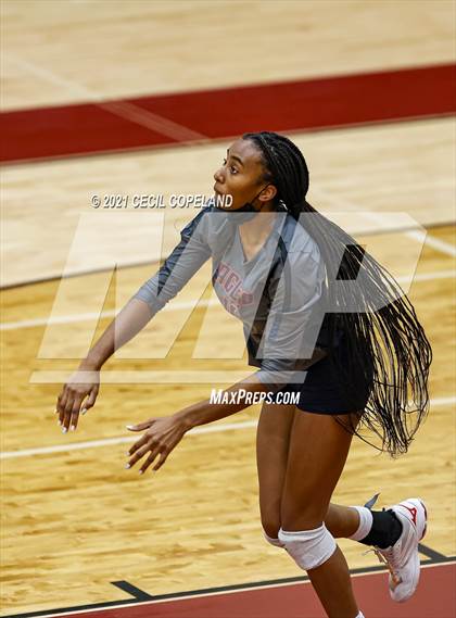 Thumbnail 1 in South Cobb @ Lassiter photogallery.