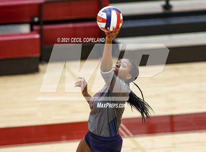 Thumbnail 3 in South Cobb @ Lassiter photogallery.