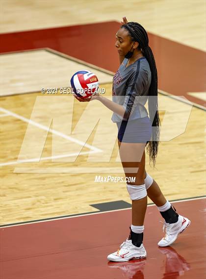 Thumbnail 1 in South Cobb @ Lassiter photogallery.