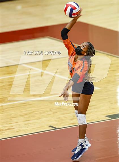 Thumbnail 3 in South Cobb @ Lassiter photogallery.