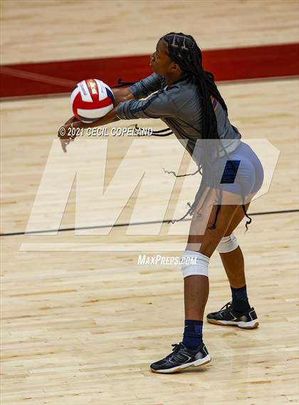 Thumbnail 3 in South Cobb @ Lassiter photogallery.