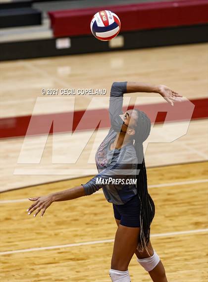 Thumbnail 1 in South Cobb @ Lassiter photogallery.