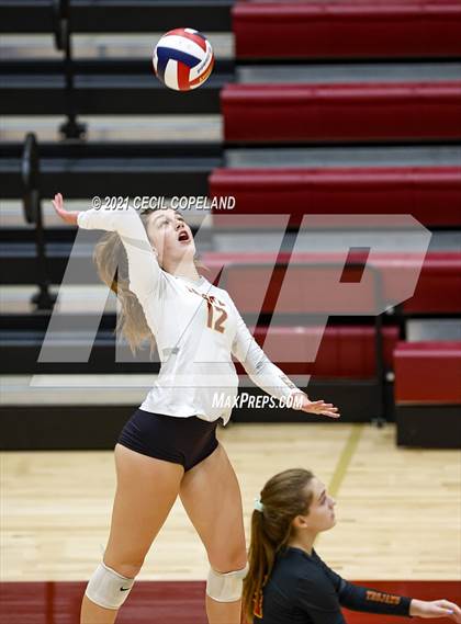 Thumbnail 2 in South Cobb @ Lassiter photogallery.