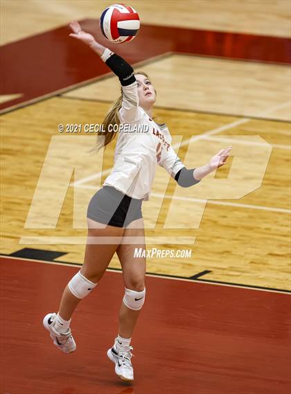 Thumbnail 1 in South Cobb @ Lassiter photogallery.