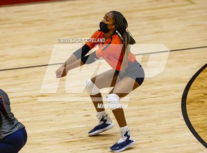Thumbnail 1 in South Cobb @ Lassiter photogallery.