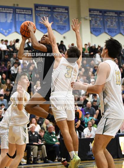 Thumbnail 3 in Sierra Canyon vs. Jesuit (Les Schwab Invitational) photogallery.