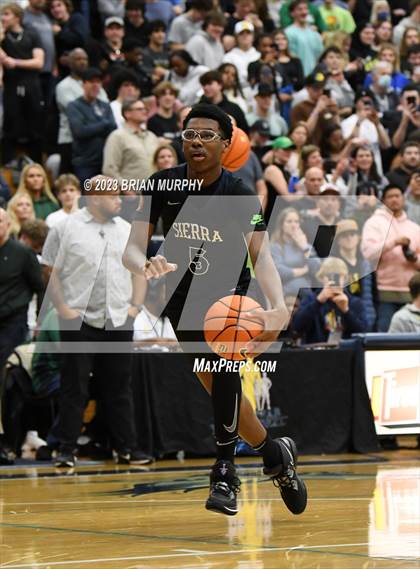 Thumbnail 2 in Sierra Canyon vs. Jesuit (Les Schwab Invitational) photogallery.