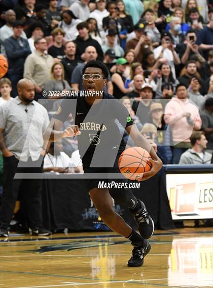 Thumbnail 1 in Sierra Canyon vs. Jesuit (Les Schwab Invitational) photogallery.