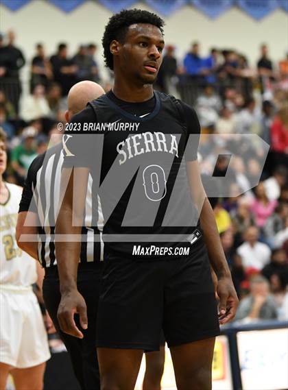 Thumbnail 3 in Sierra Canyon vs. Jesuit (Les Schwab Invitational) photogallery.