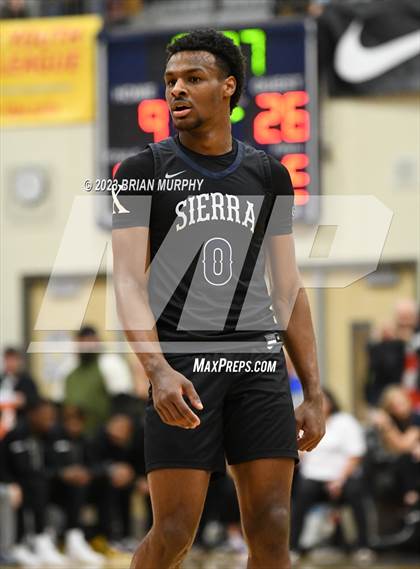 Thumbnail 2 in Sierra Canyon vs. Jesuit (Les Schwab Invitational) photogallery.