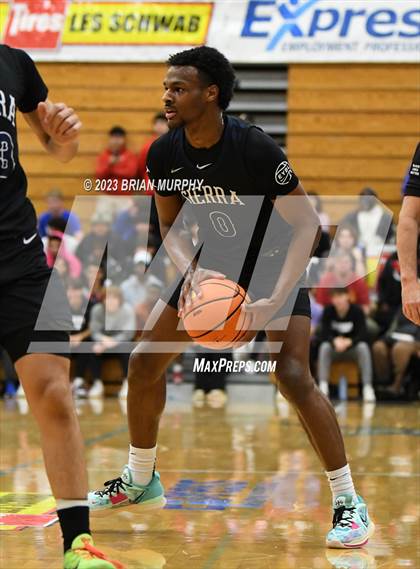 Thumbnail 3 in Sierra Canyon vs. Jesuit (Les Schwab Invitational) photogallery.