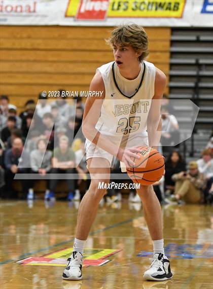 Thumbnail 3 in Sierra Canyon vs. Jesuit (Les Schwab Invitational) photogallery.