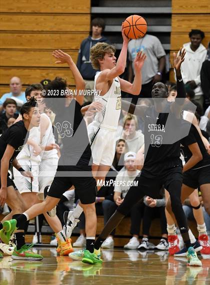 Thumbnail 3 in Sierra Canyon vs. Jesuit (Les Schwab Invitational) photogallery.