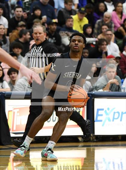 Thumbnail 2 in Sierra Canyon vs. Jesuit (Les Schwab Invitational) photogallery.