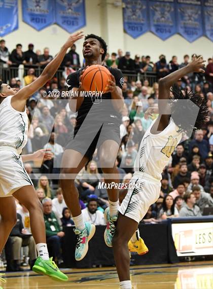 Thumbnail 2 in Sierra Canyon vs. Jesuit (Les Schwab Invitational) photogallery.