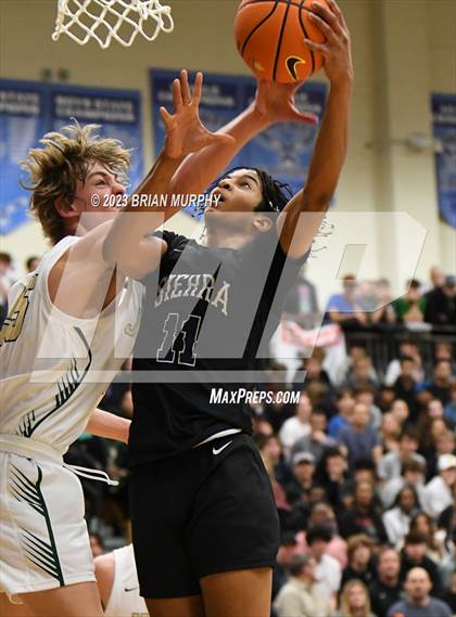 Thumbnail 1 in Sierra Canyon vs. Jesuit (Les Schwab Invitational) photogallery.