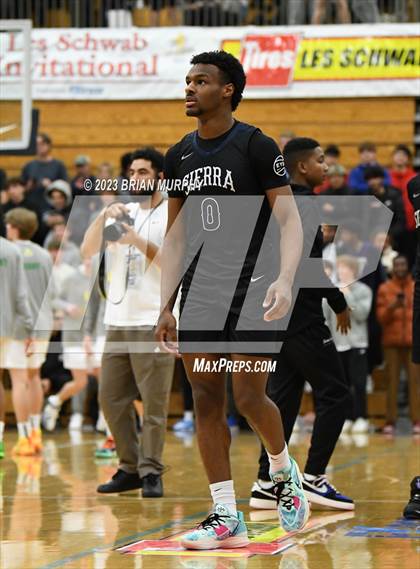 Thumbnail 1 in Sierra Canyon vs. Jesuit (Les Schwab Invitational) photogallery.