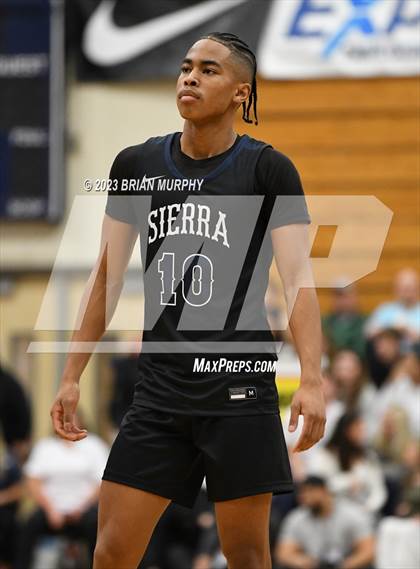 Thumbnail 2 in Sierra Canyon vs. Jesuit (Les Schwab Invitational) photogallery.