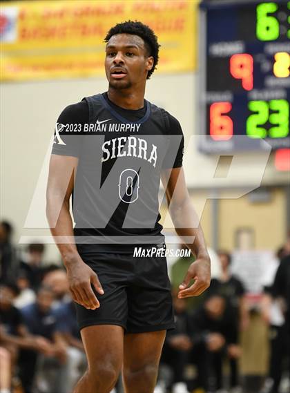 Thumbnail 1 in Sierra Canyon vs. Jesuit (Les Schwab Invitational) photogallery.