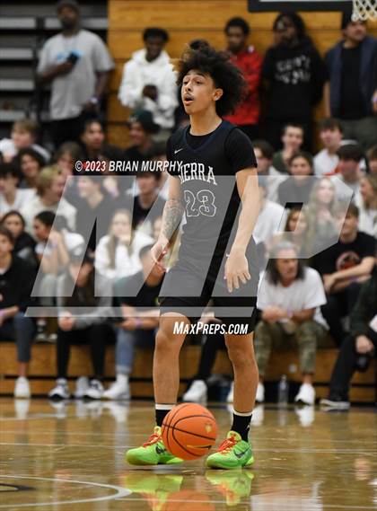 Thumbnail 1 in Sierra Canyon vs. Jesuit (Les Schwab Invitational) photogallery.